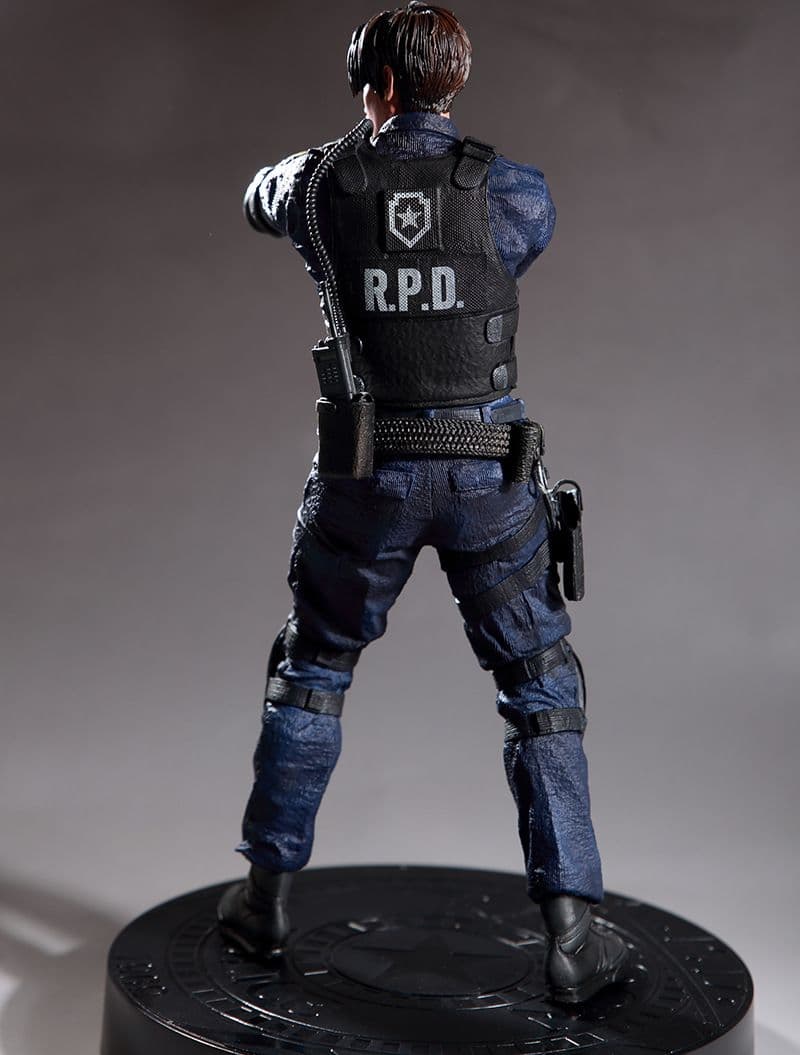 ★未使用 BIOHAZARD レオン 1/6 フィギュア ホラー バイオハザード