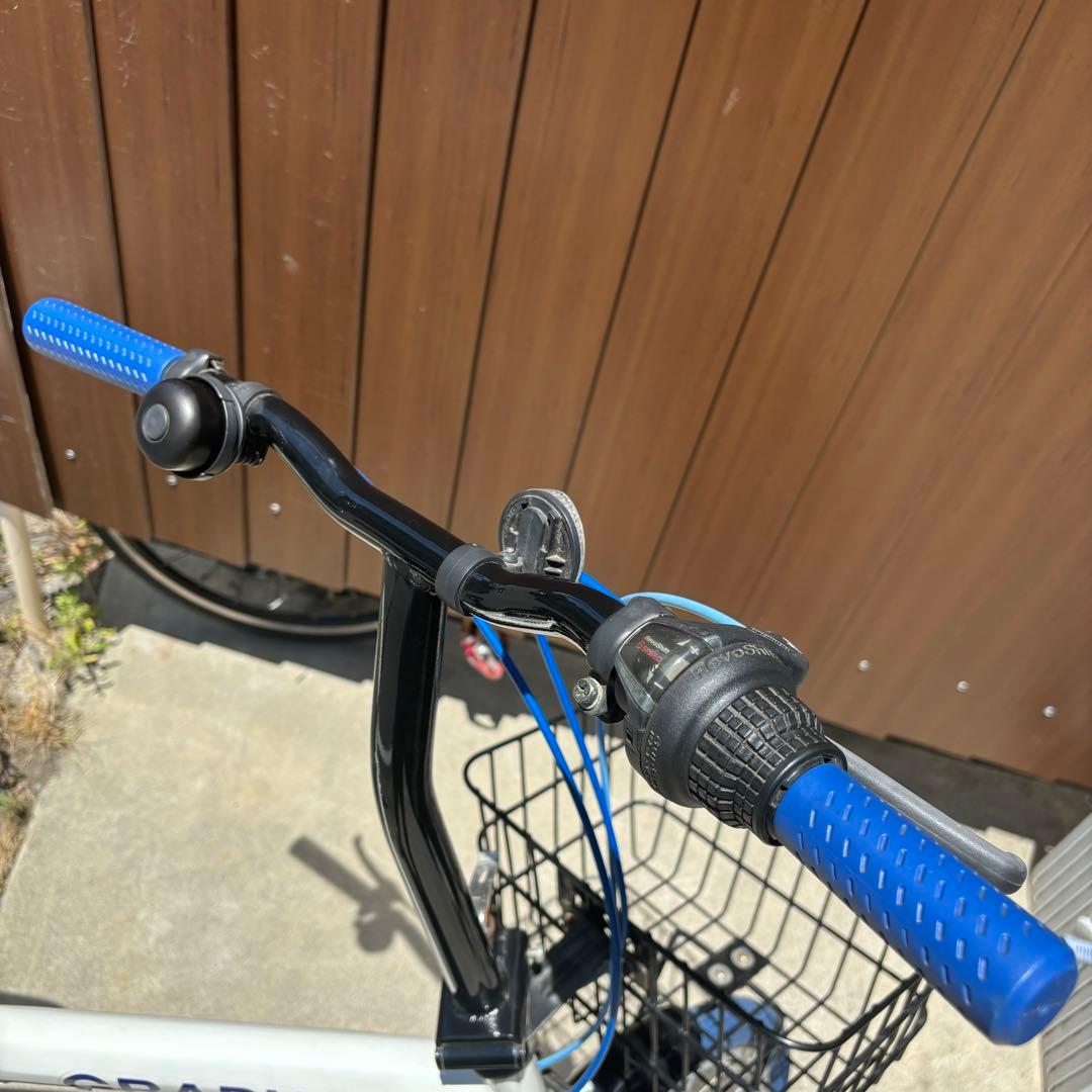 【引き取り限定】GRAPHIS 折りたたみ自転車　6段変速
