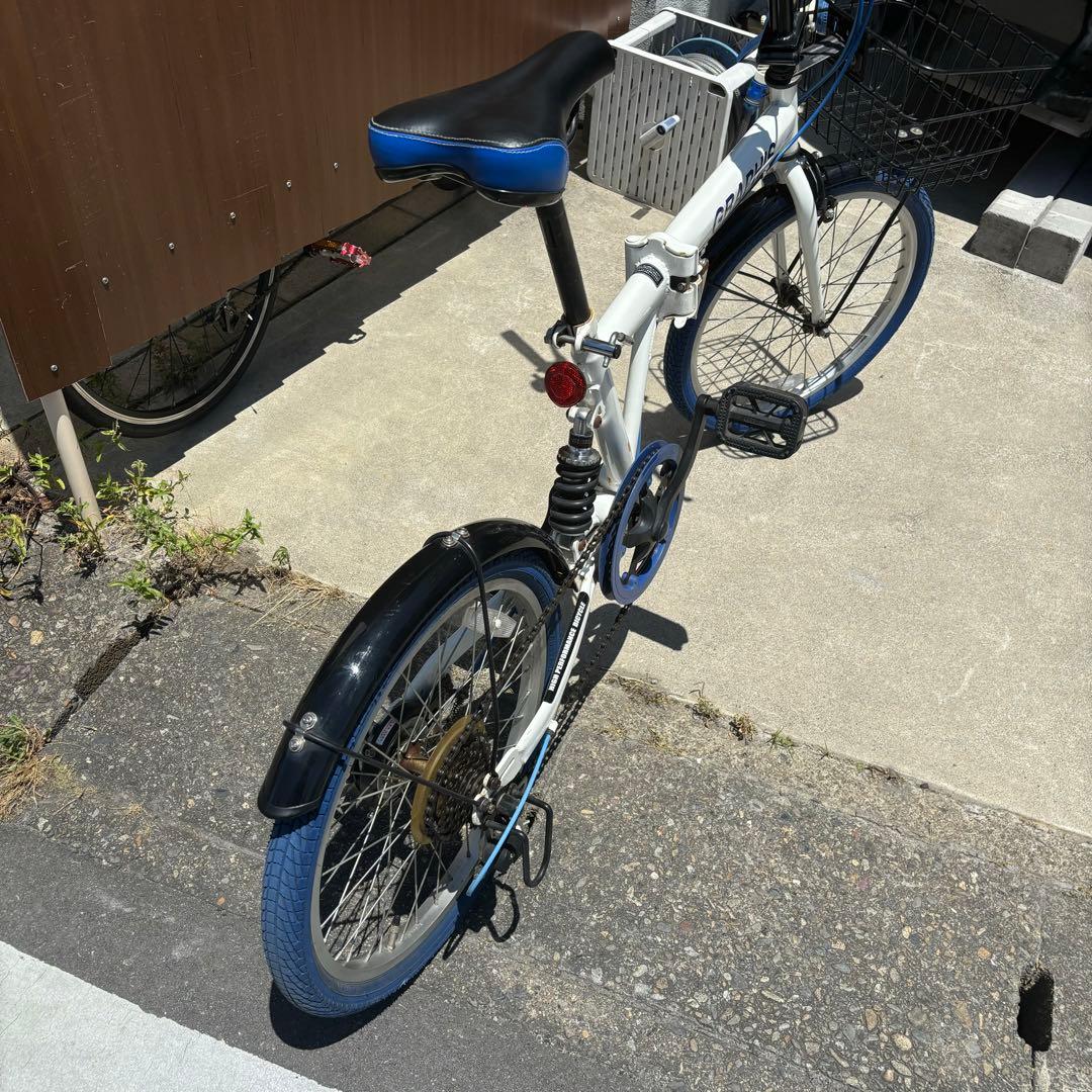 【引き取り限定】GRAPHIS 折りたたみ自転車　6段変速