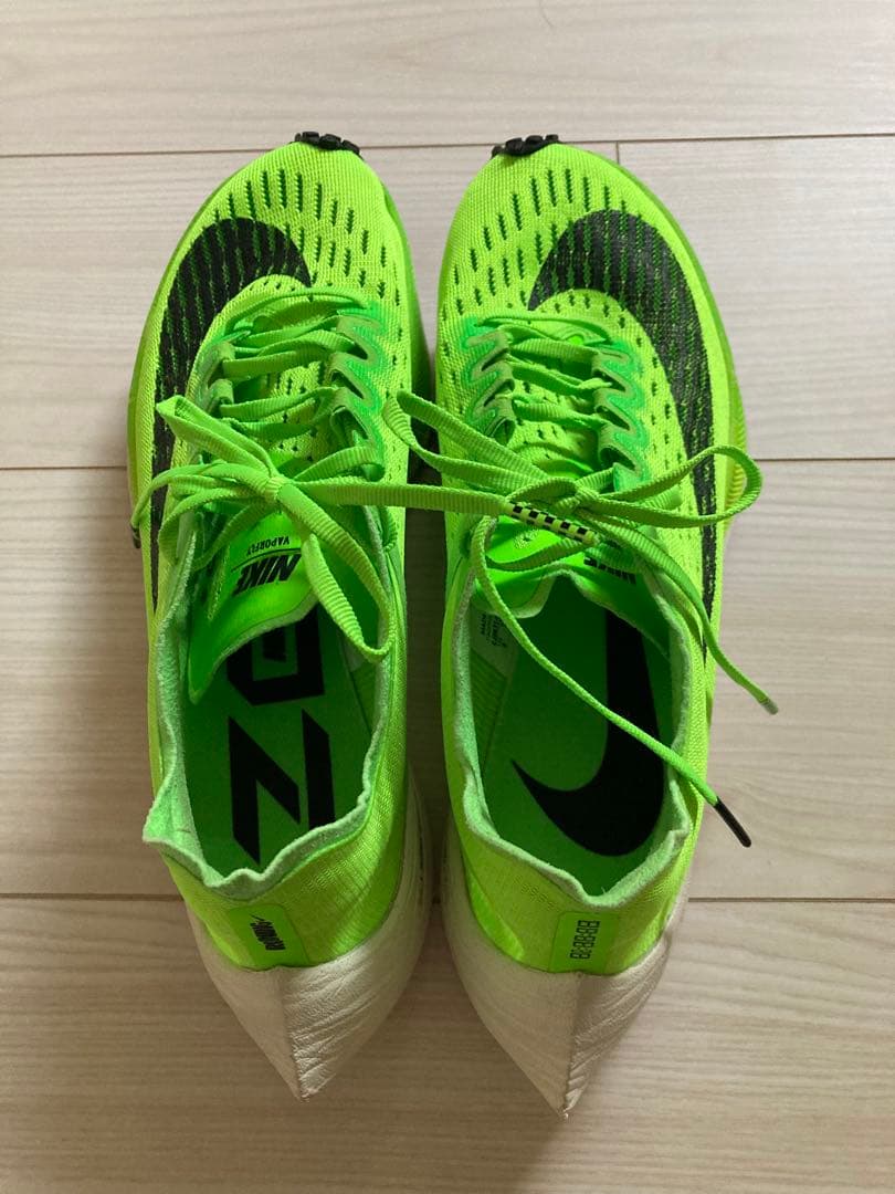NIKE ヴェイパーフライ　ネクスト%