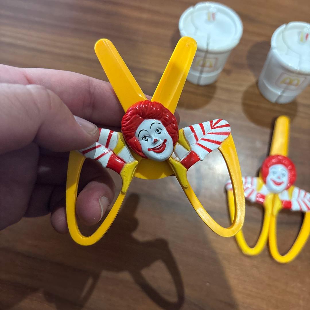 1991年 マクドナルド ドナルド ハサミ 変身する￼シェイク ￼非売品 おまけ