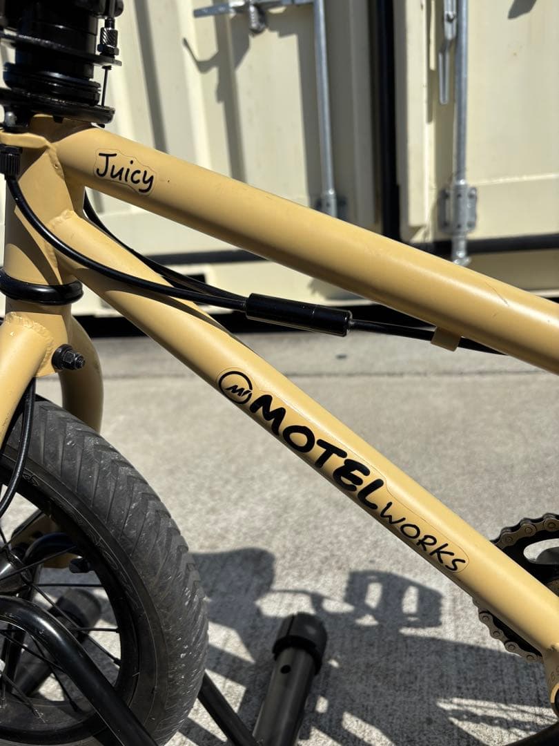 MOTEL WORKS Juicy BMX 自転車