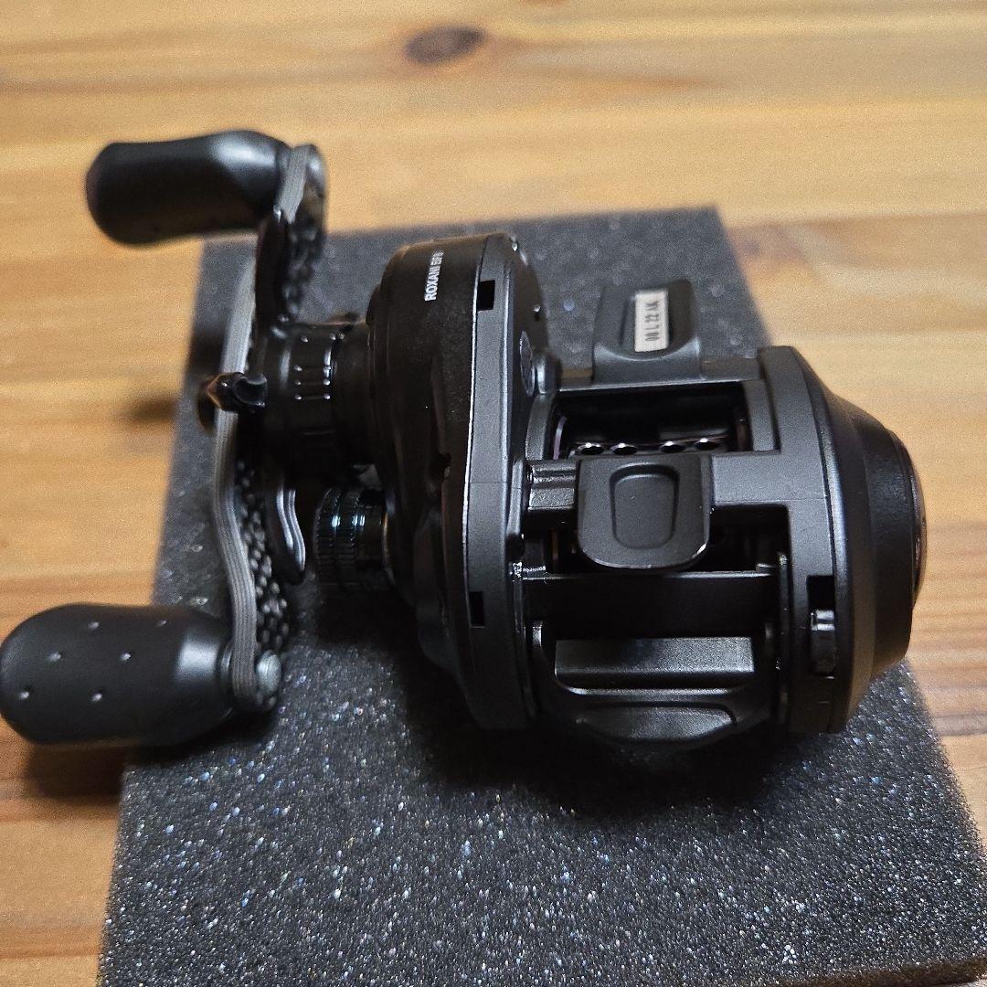 Abu Garcia ROXANI BF8 ベイトリール