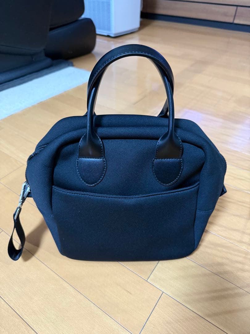 HERG 黒 ナイロン ハンドバッグ