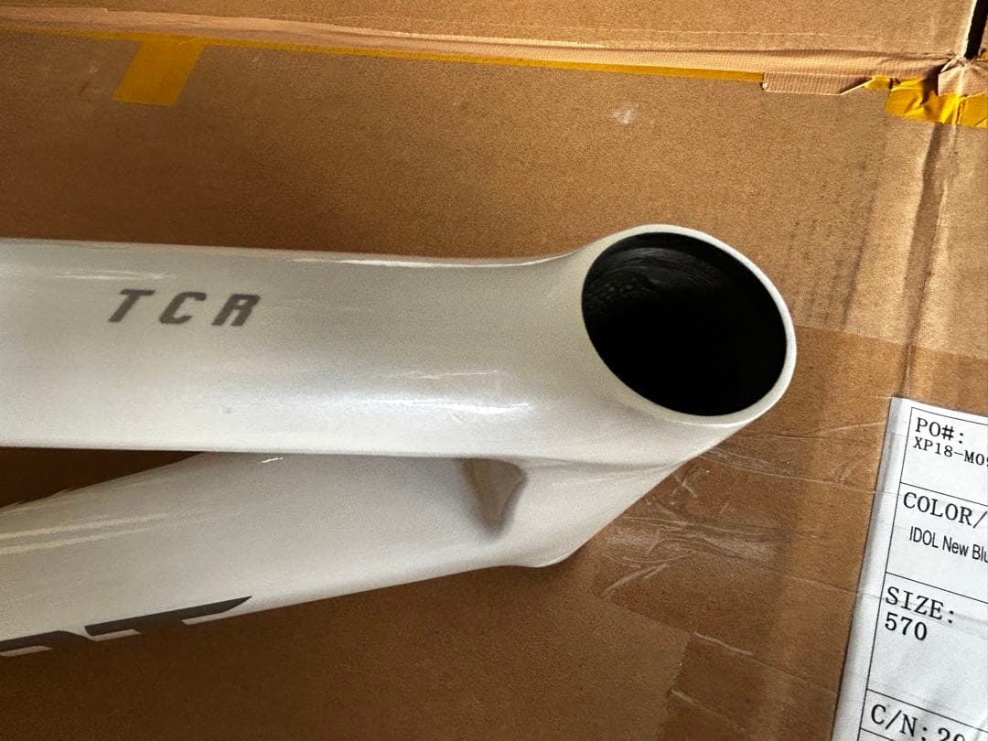 GIANT TCR ADVANCED PRO Mサイズ 2025新品未使用