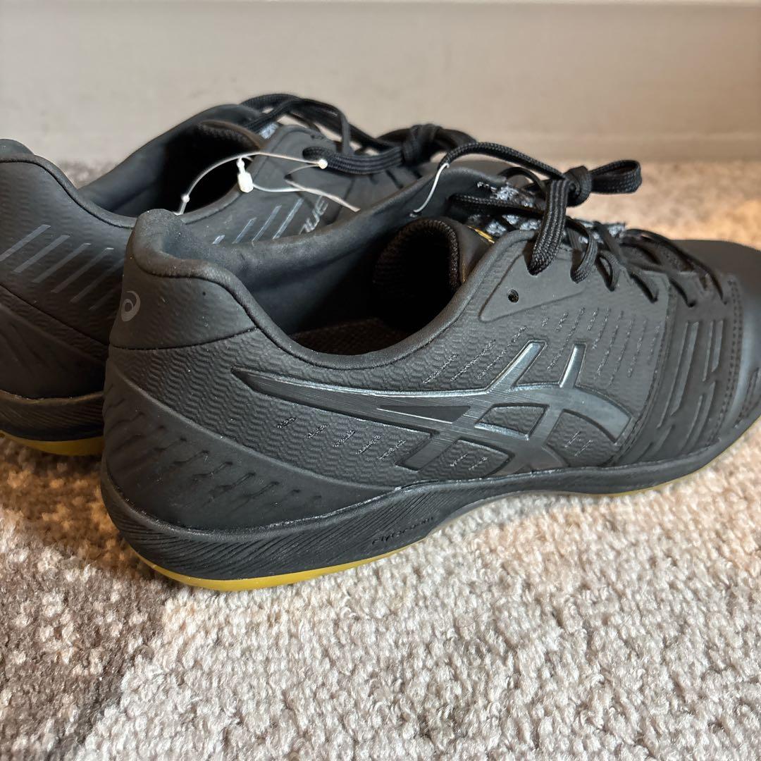 新品　アシックス　デスタッキ　フットサルシューズ