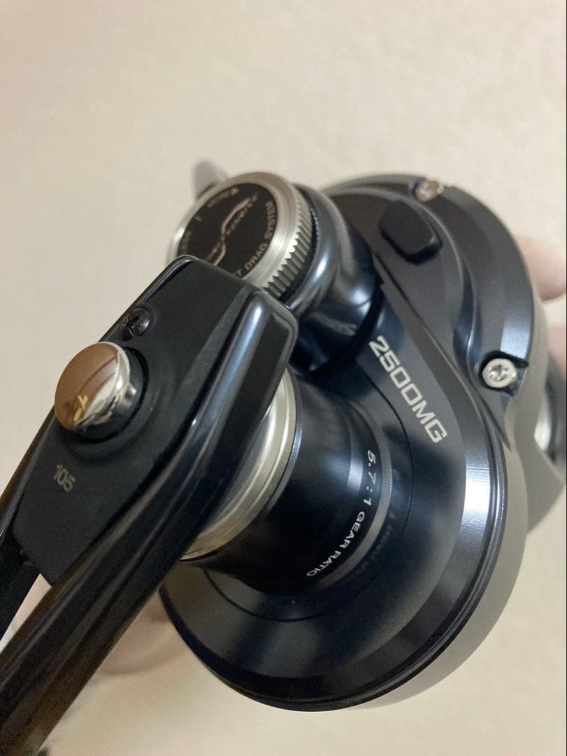 シマノ　24オシアジガーLD 2500MG おまけ付きPE4号500m