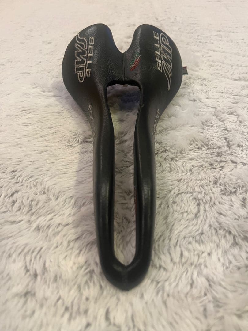 Selle SMP Forma サドル
