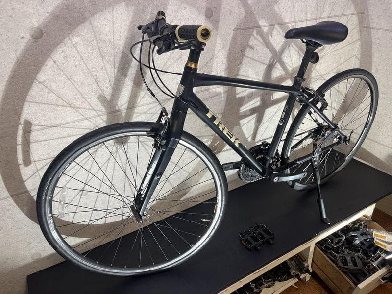 TREK FX 7.4 トレック　クロスバイク　ブラック