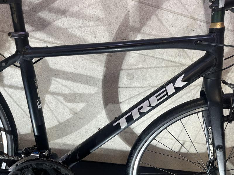 TREK FX 7.4 トレック　クロスバイク　ブラック