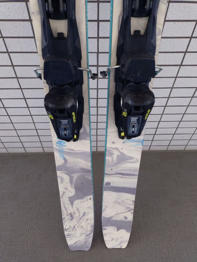 月末まで割引価格 Moment Deathwish Tour F12 EPF