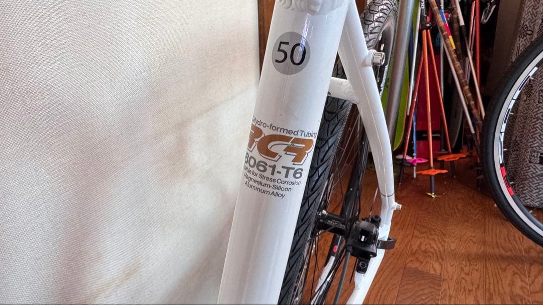 新車　送込　アラヤMFX 　油圧ブレーキ　身長160-180cm　定価8.1万