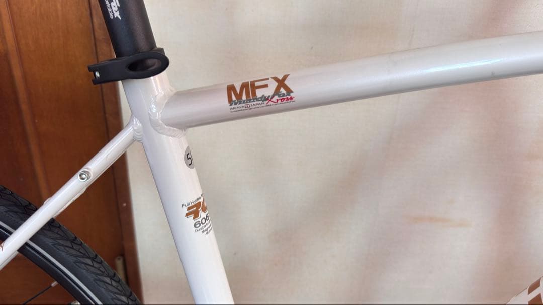 新車　送込　アラヤMFX 　油圧ブレーキ　身長160-180cm　定価8.1万