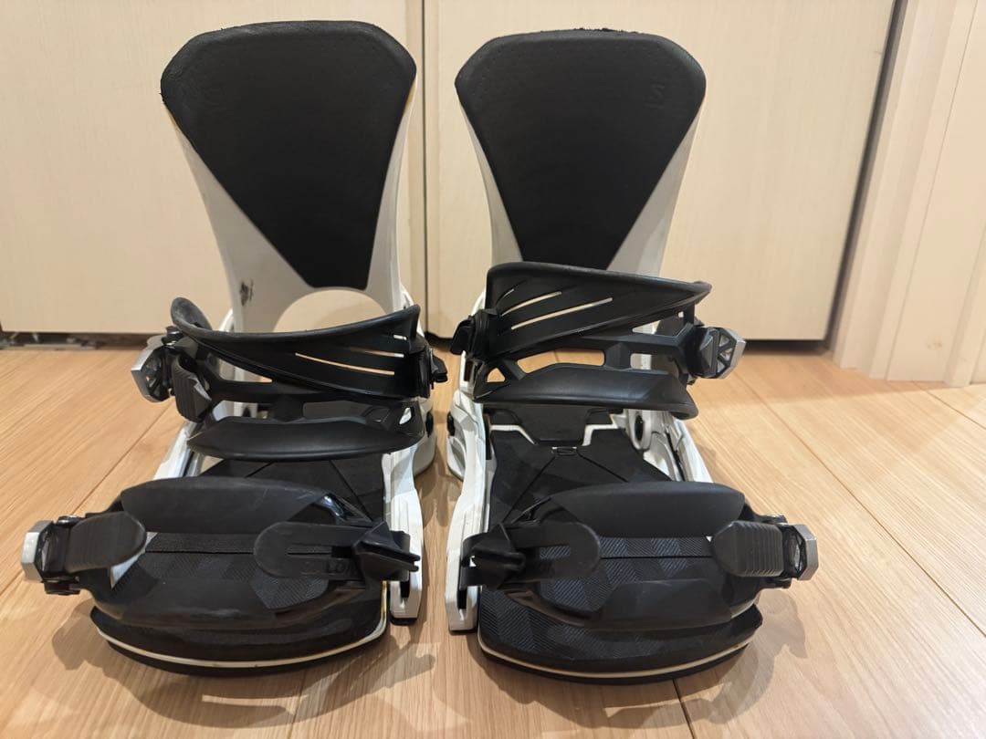 SALOMON　DISTRICT　Mサイズ