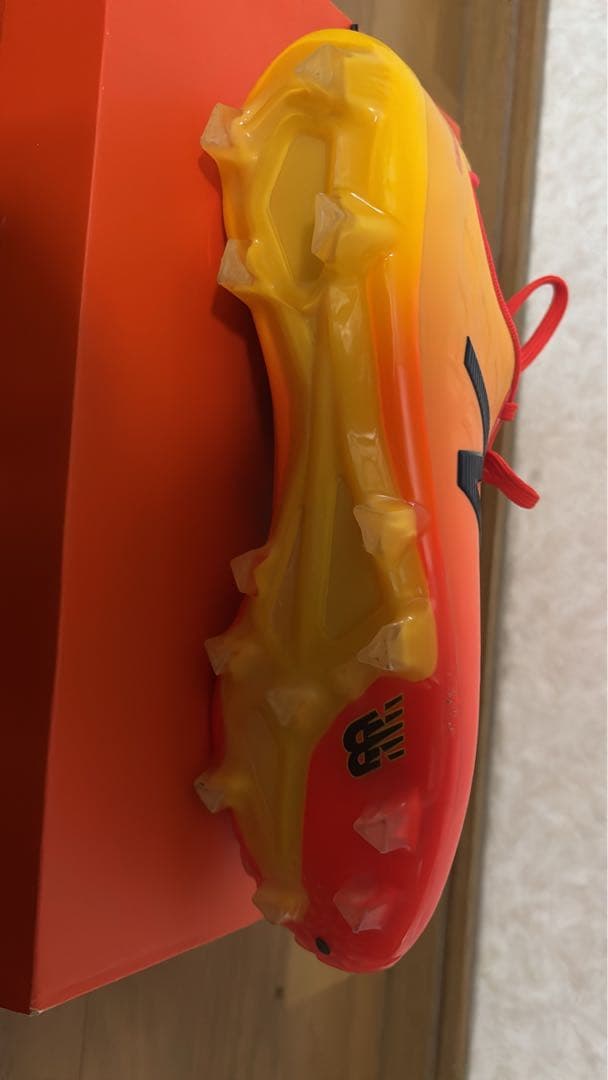 スパイク　ニューバランスFURON