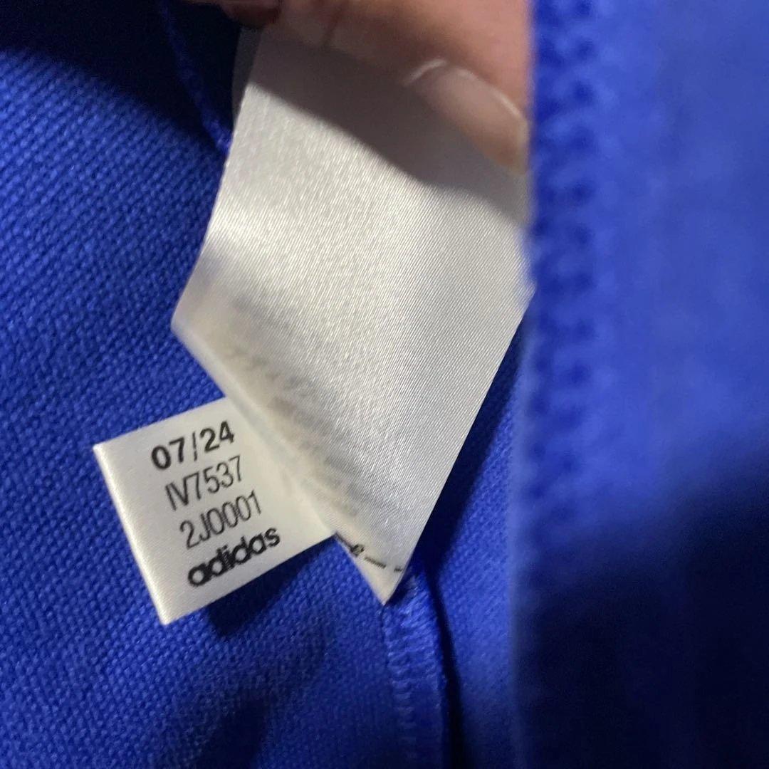 【専用】ブラウブリッツ秋田トラックトップ　アディダス新品未使用品マンチェスターU
