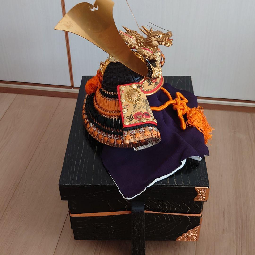 飾り兜　龍玉作
