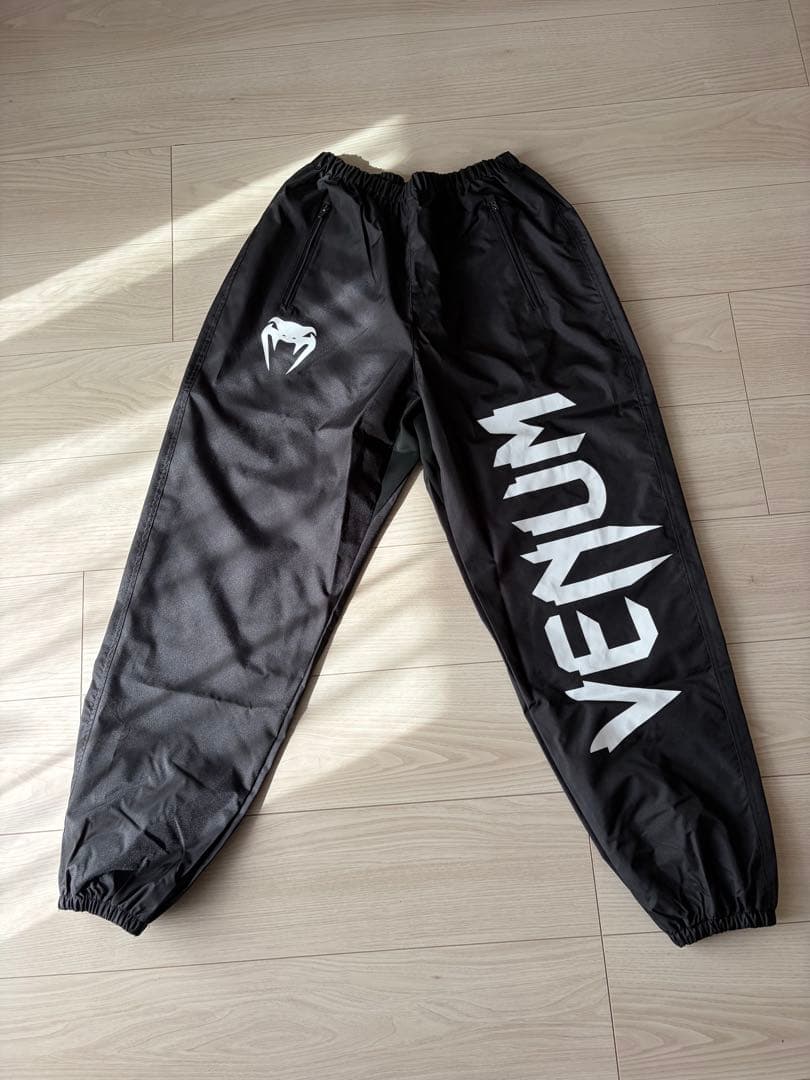 Venum Giant サウナスーツト - ブラック