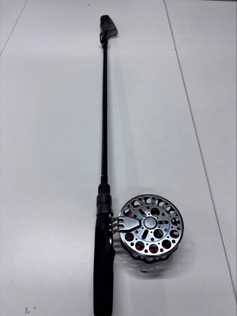 宇崎日新 インヴィクタ クロダイ 落とし込みリール　85