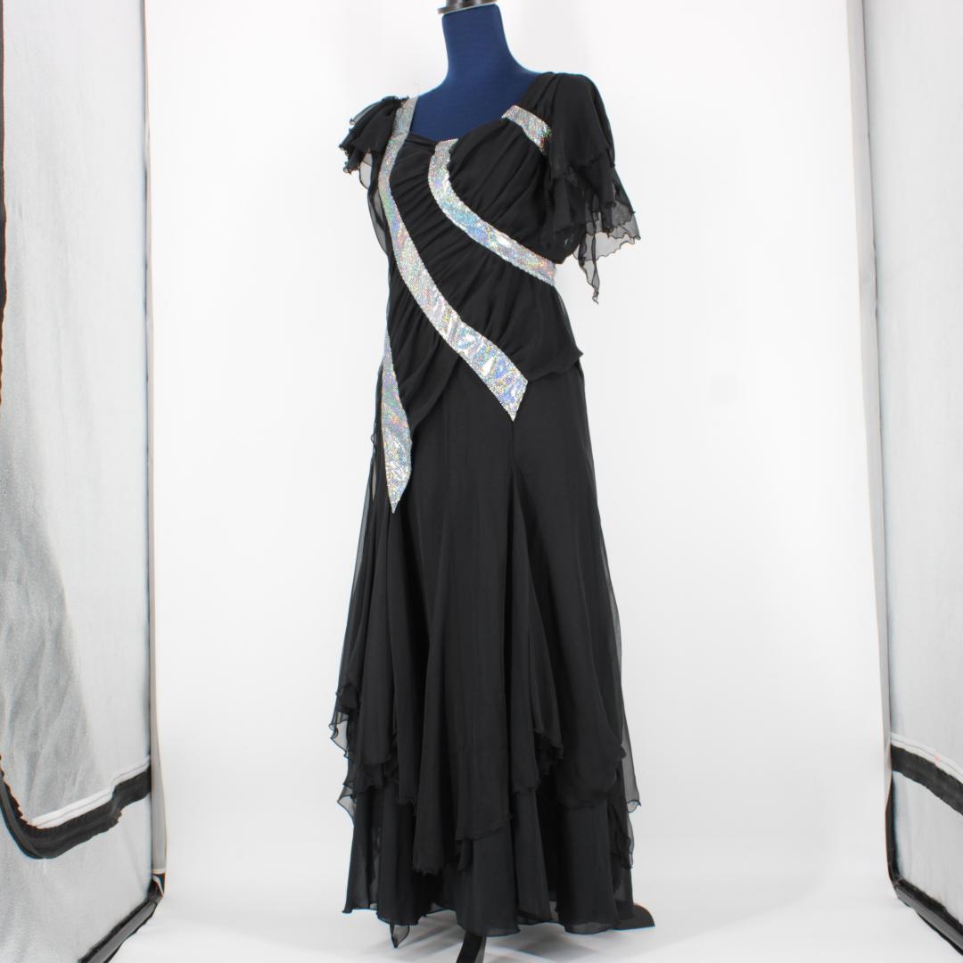 【美品 日本製社交ダンス衣装】ワンピース ドレス Scarlet 黒 キラキラ