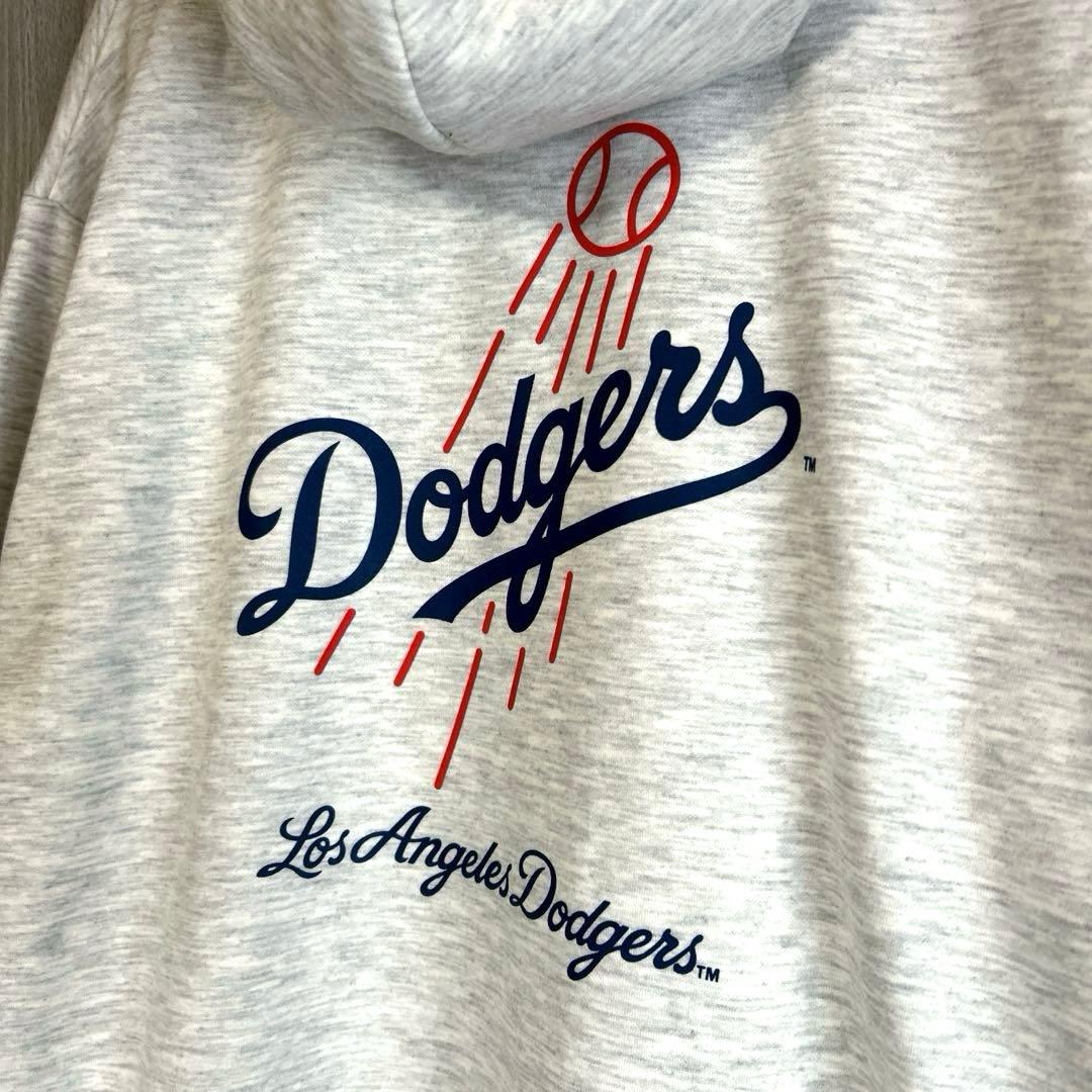 【新品 LL】MLB LA ドジャース　裏起毛　フルジップ　パーカー