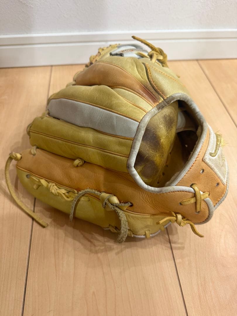 スラッガー グローブ イエロー