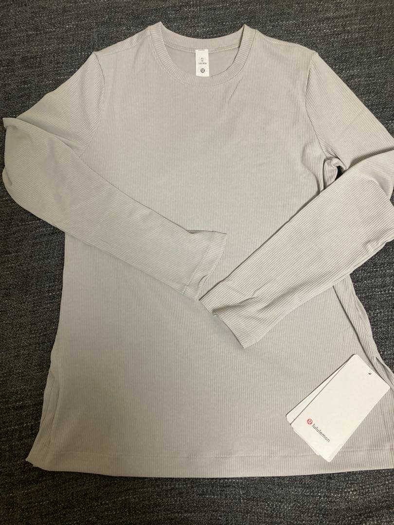 【新品】lululemon リブドレーピーSoftstreme 長袖チュニック