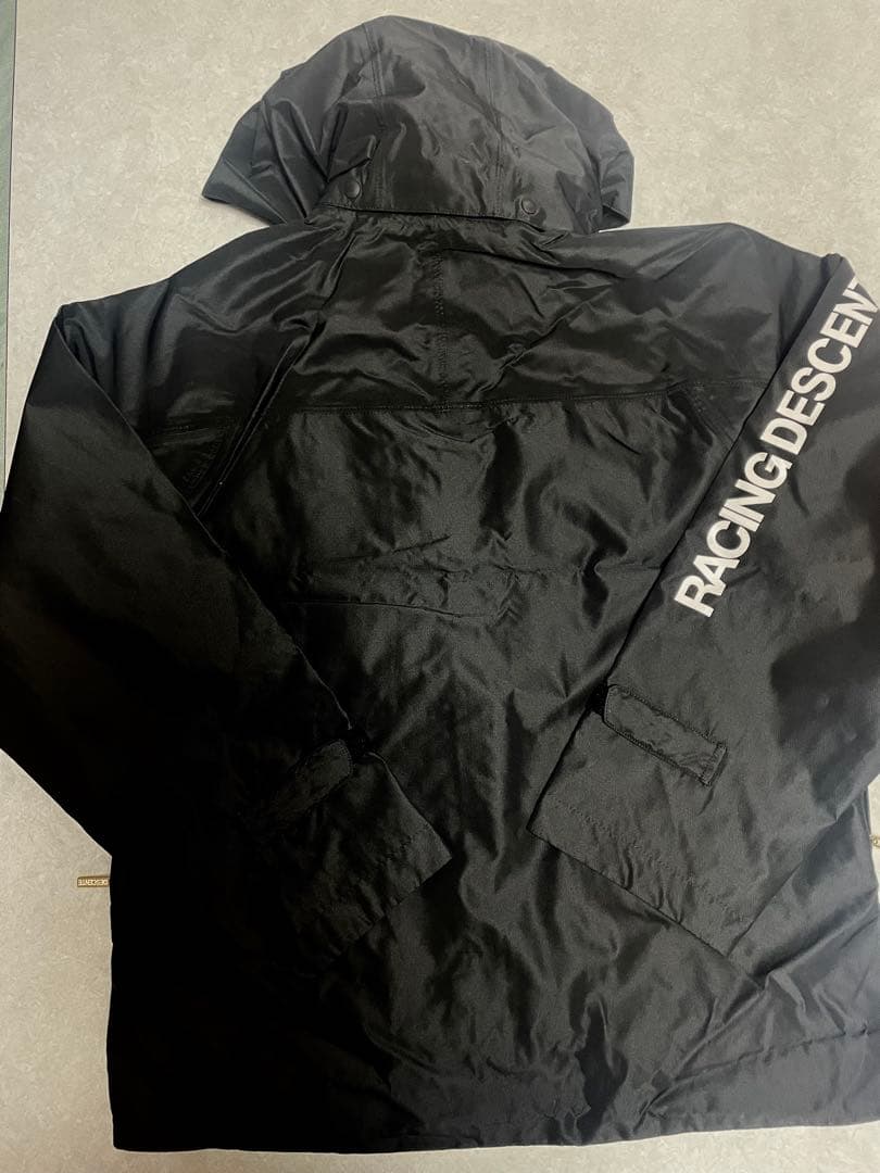 DESCENTE ブラックジャケット RACING DESCENTE