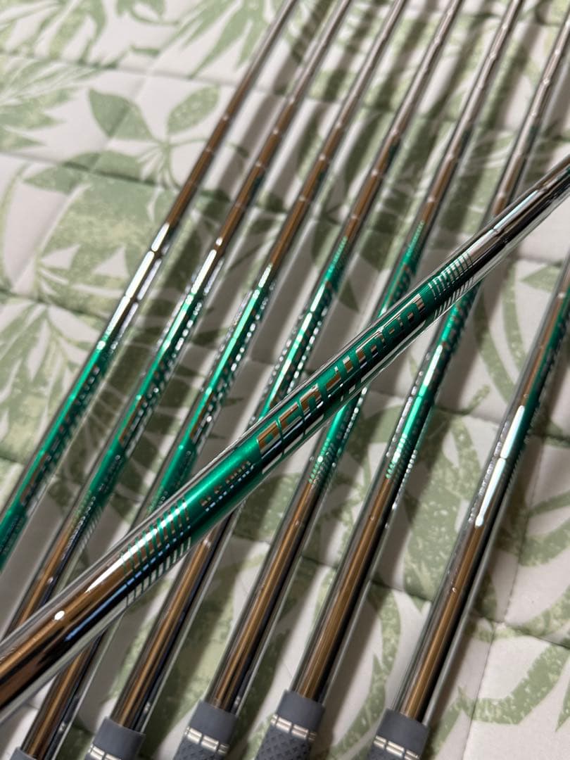 【値下げ中！】Titleist T200アイアン 8本セット　5〜48＋3番