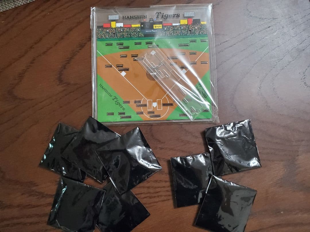 【激レア非売品】(新品)アクリルキーホルダースタンド台(オマケキーホルダー付き)