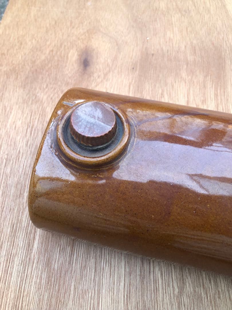 古い　陶器の湯たんぽ