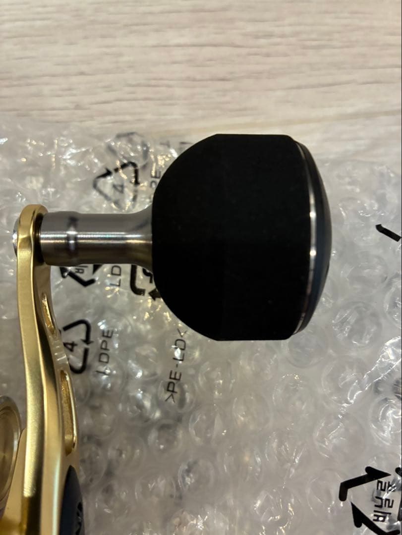 Shimano 200 ゴールドベイトリール
