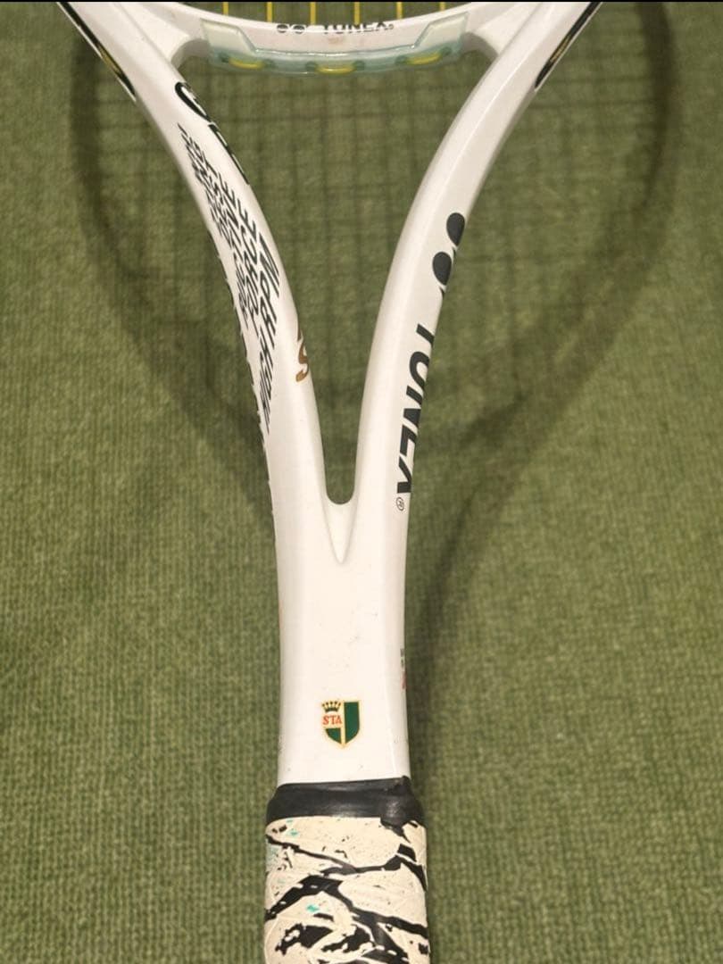 YONEX ジオブレイク旧型70s マットホワイト　限定モデル