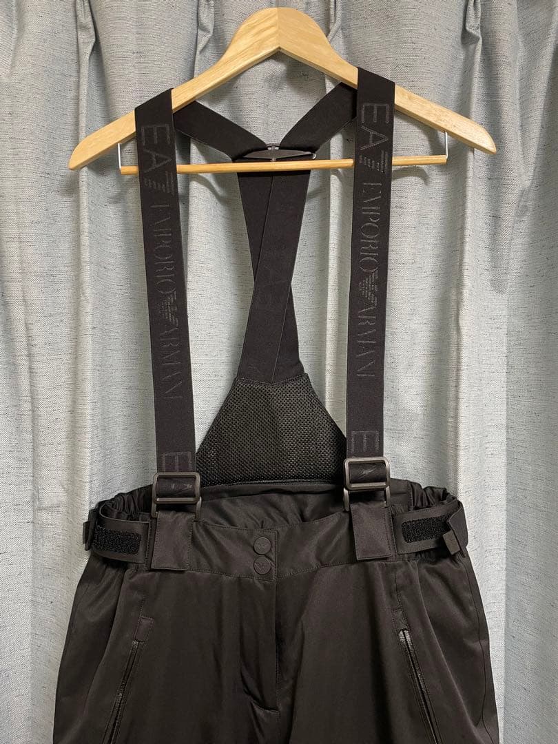 最終売切！！ARMANI EA7 スノーボード　スキー　ビブパンツ　新品未使用