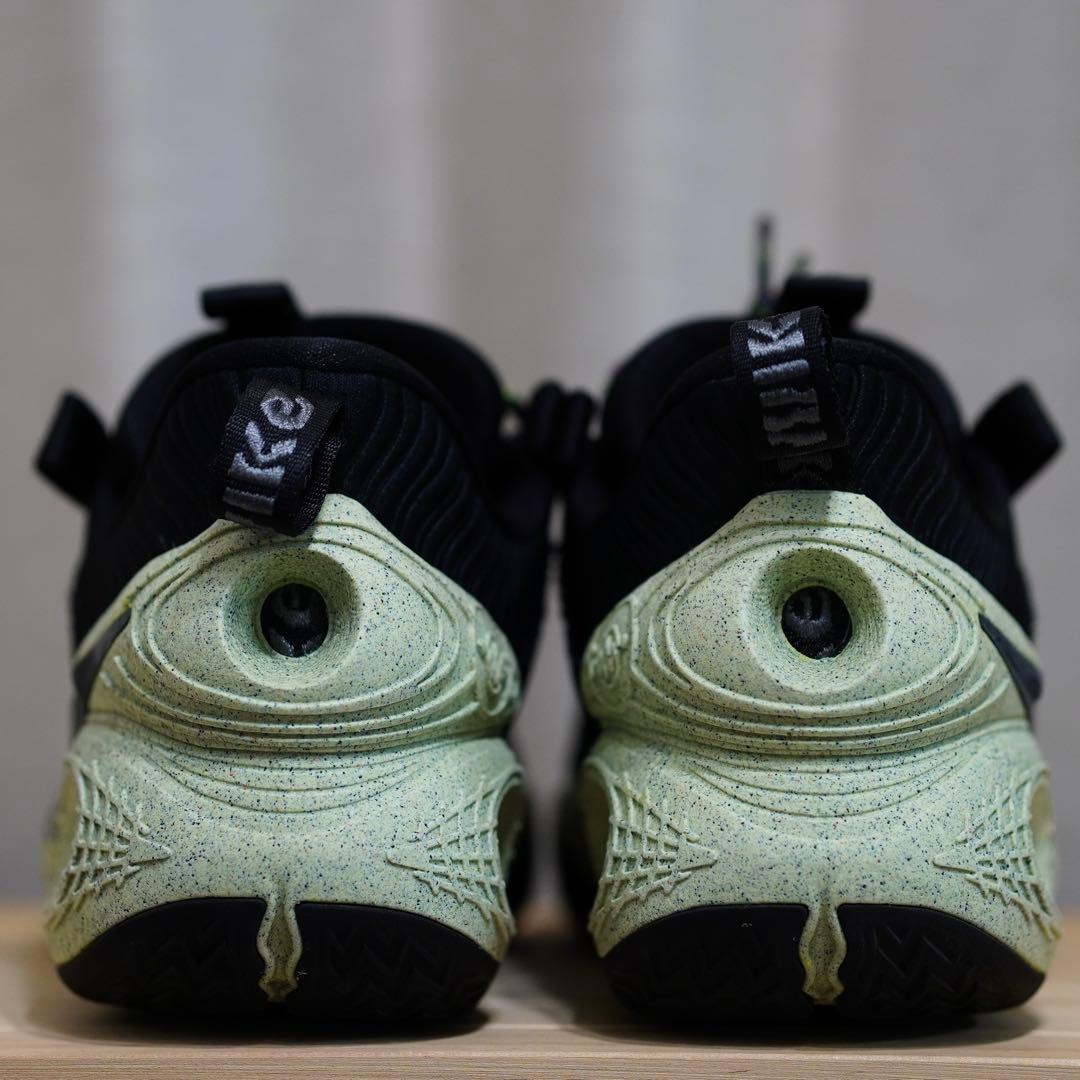NIKE コズミックユニティ　COSMIC UNITY
