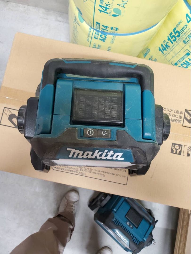 makita 充電式スタンドライト