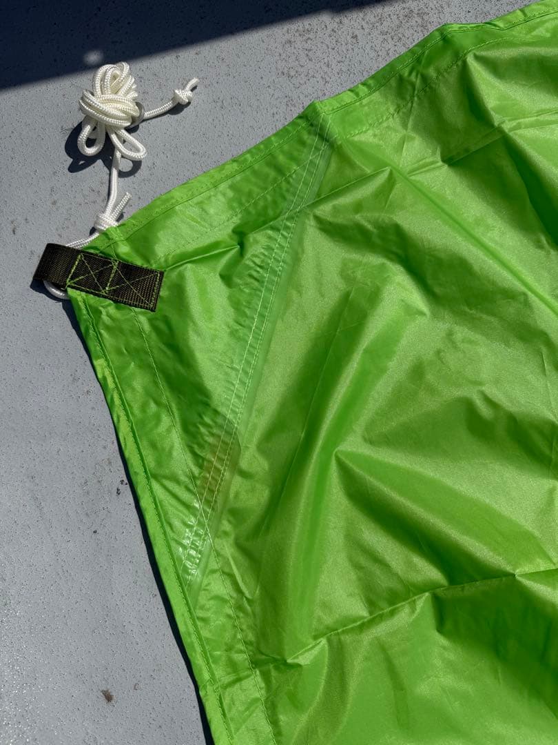 mont-bell MINI TARP HEXAGON 緑　ポール付き