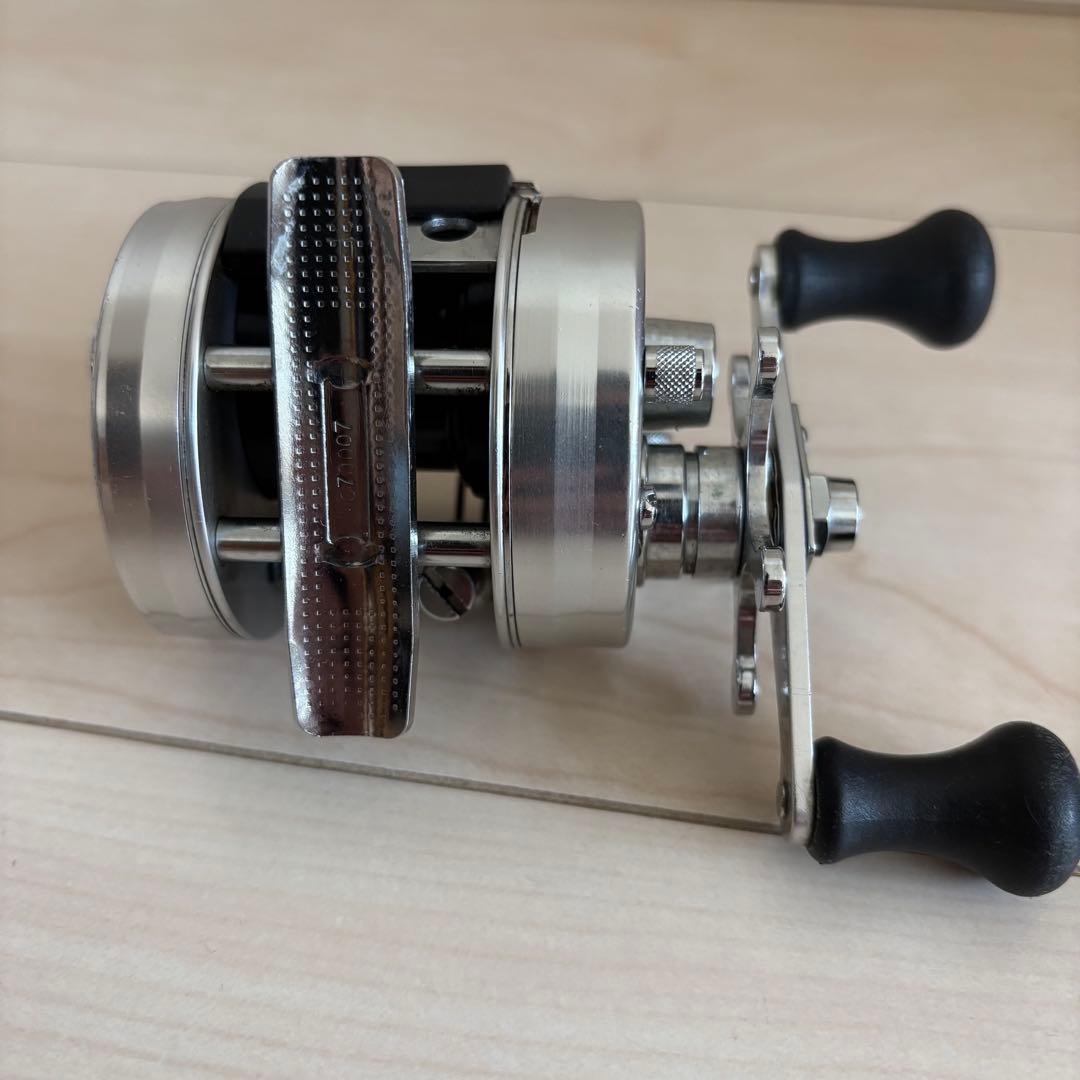 ABU Ambassadeur 1600C IARベイトリール　アベイルスプール