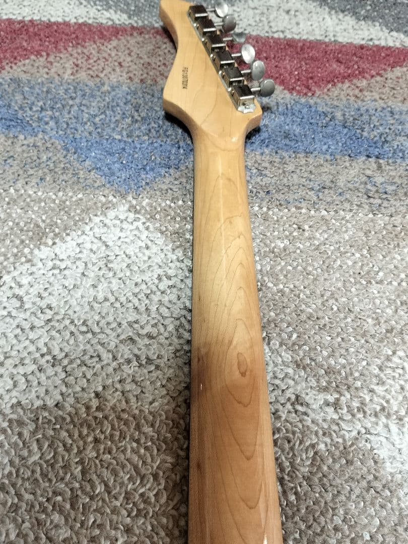 フェルナンデス ストラト エレキギター FGシリーズ 色レッド