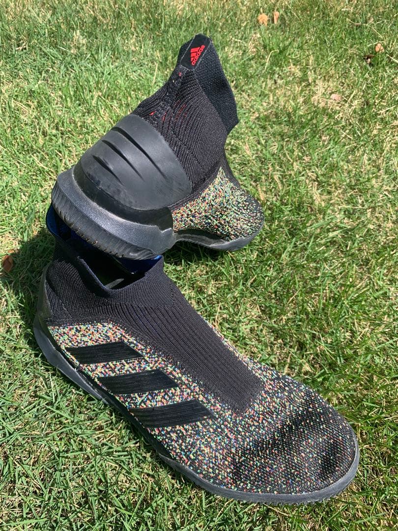 【着用感・ソール◎】【まとめ買い推奨】adidasプレデター　フットサルシューズ