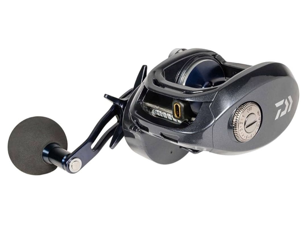新品未使用　ダイワ(DAIWA) ベイトキャスティングリール