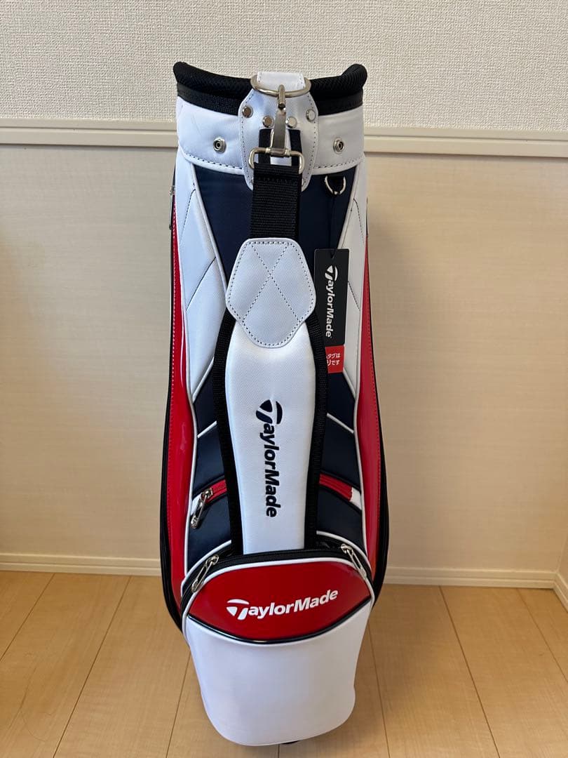 未使用新品TaylorMade トゥルーライトキャディバッグ
