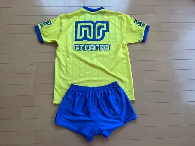 【レア】エネーレ／ennetre サッカー練習着　上下セット　サイズM〜L