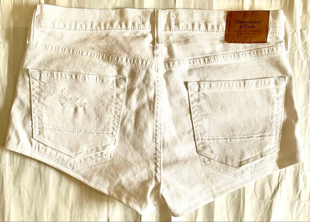 アバクロ❗️メンズホワイトショートカットオフ❗️XL❗️