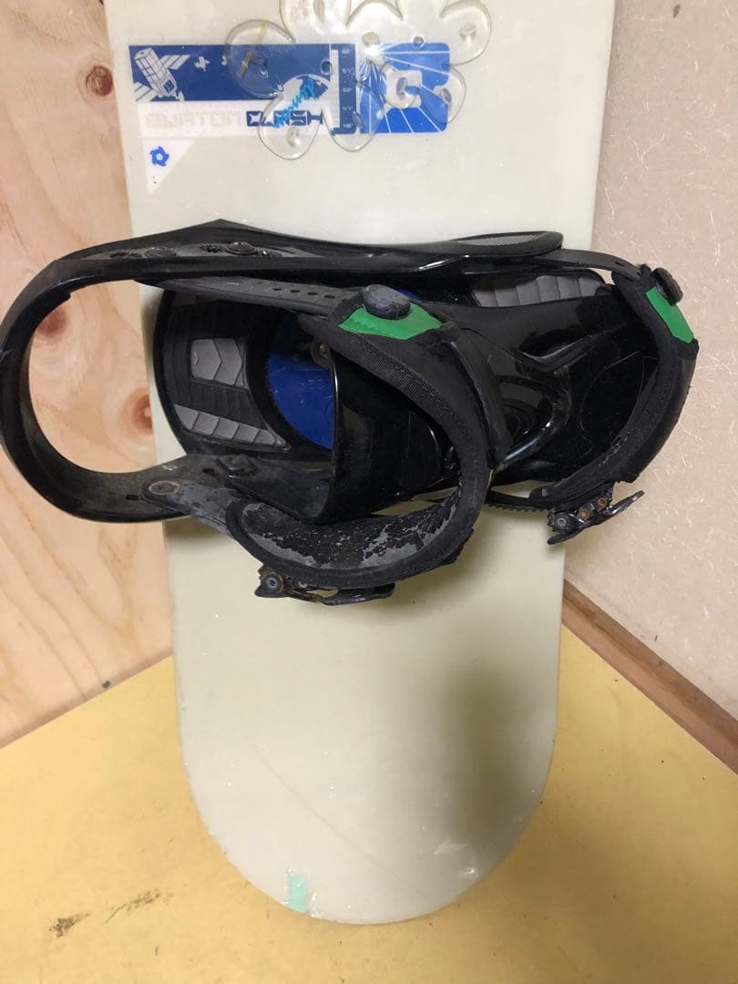 人気のBurtonスノーボードヨネックスビンディングセット