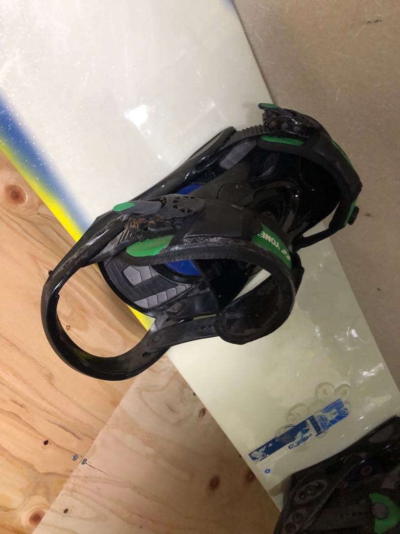 人気のBurtonスノーボードヨネックスビンディングセット