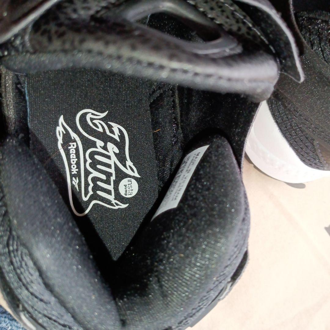 Reebok Insta Pump ブラックスニーカー
