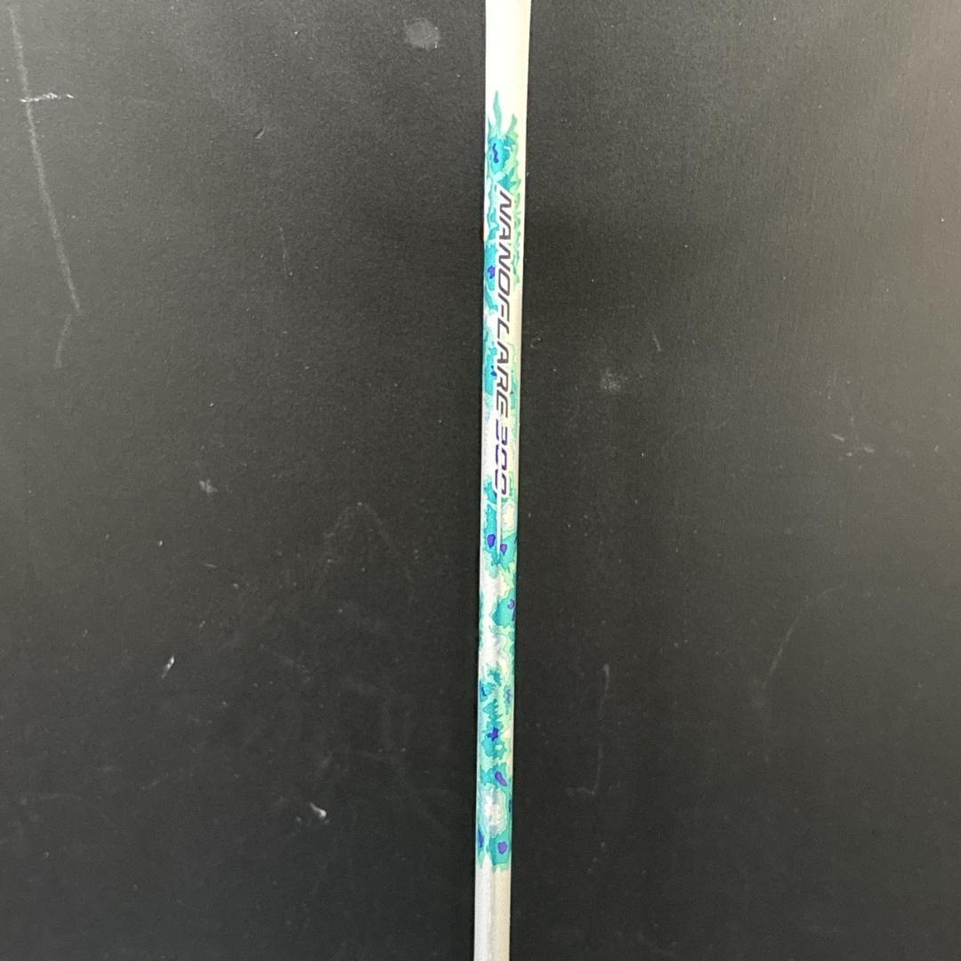 YONEX　NANOFLARE　300　バトミントンラケット　ガット無し