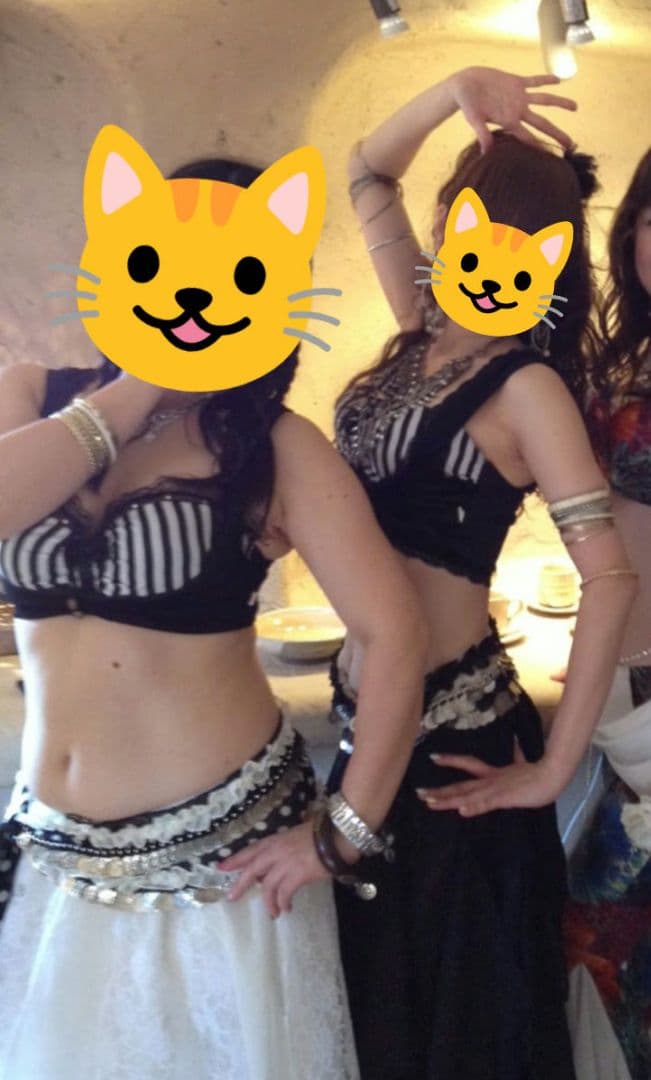まんまるさん★2点おまとめ黒ベロアベスト・ストライプスカート