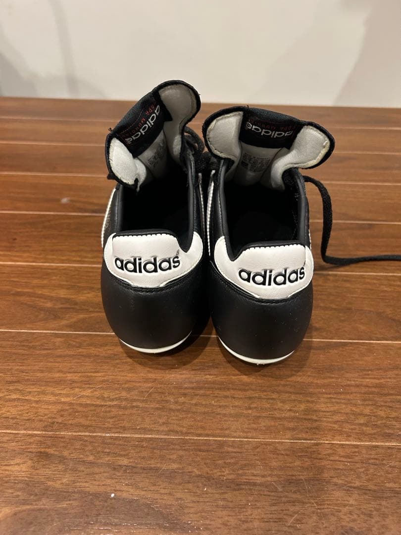 adidas Copa Mundial サッカーシューズ ブラック/ホワイト